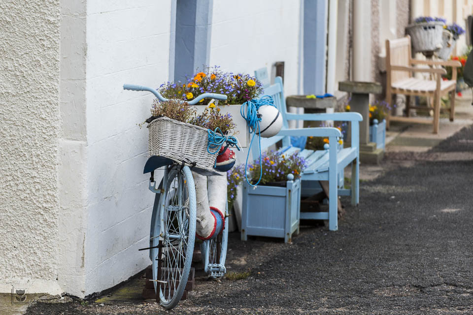 blue bicycle at Pittenweem